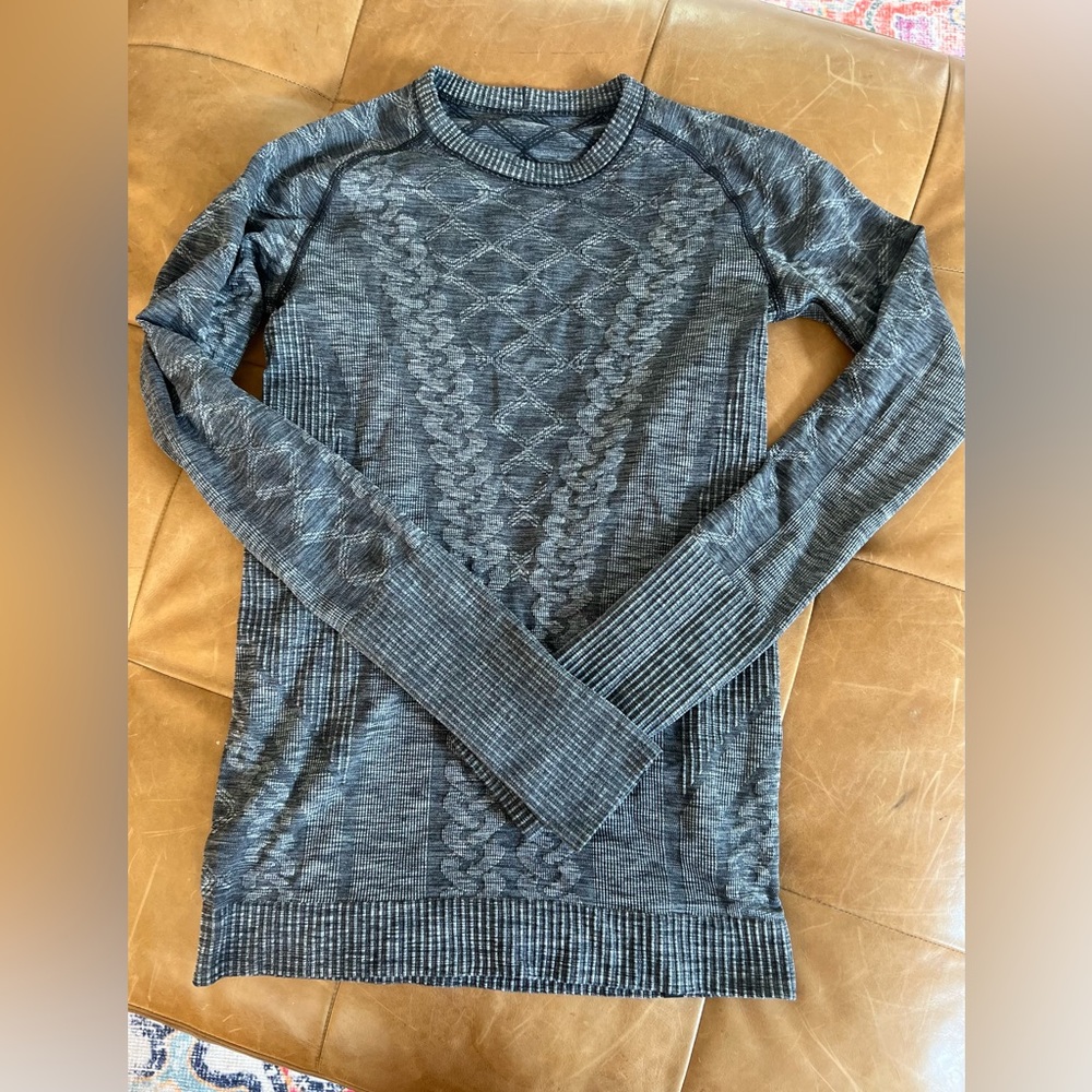 Lululemon long sleeve top